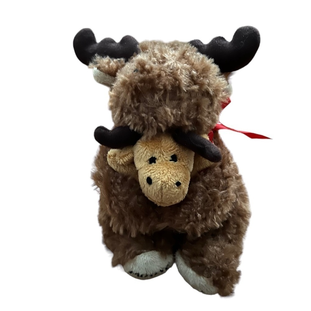 Creature Comforts Toys Moose & Baby Hugs from Canada Souvenir Stuffed Animal‎